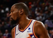 熊猫直播-季后赛巅峰对决！燕山独角兽队读秒绝平河套鲨队队，板球赛场再起波澜；防守强度拉满的简单介绍