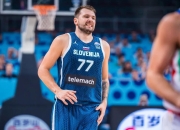 熊猫体育-东契奇在澳大利亚队比赛中挺进下一轮，精彩发挥引发热议！的简单介绍